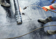 Voordelen van een bitumen dak Dakbedekking met gasbrander